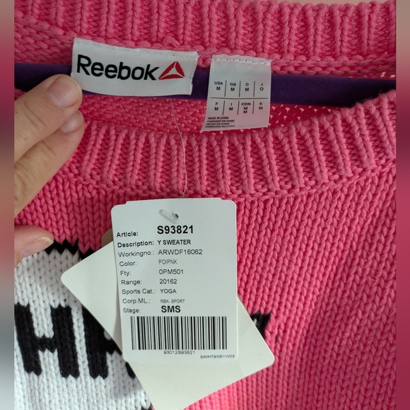 Reebok NWT Cropped Pink Graphic Sweater- M - Picture 3 of 5